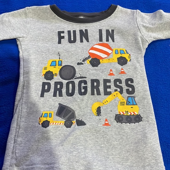 CHILDRENS PLACE PAJAMAS 4T🚜🚧 - Picture 2 of 4